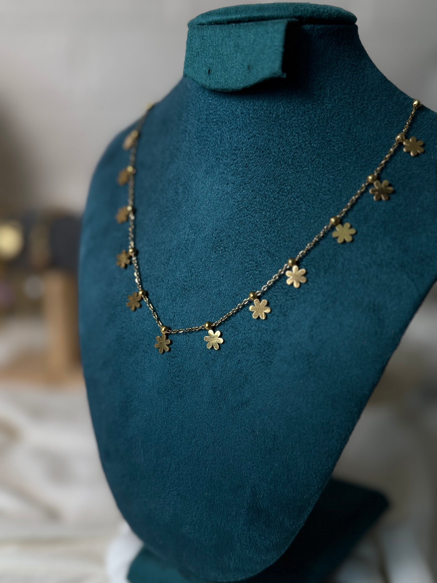 Floral Charms Glow